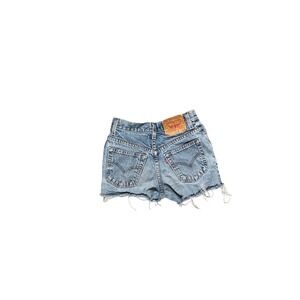 Levis 517 Vintage High Waisted Cutoff Denim Shorts Medium Wash Distressed Size 3